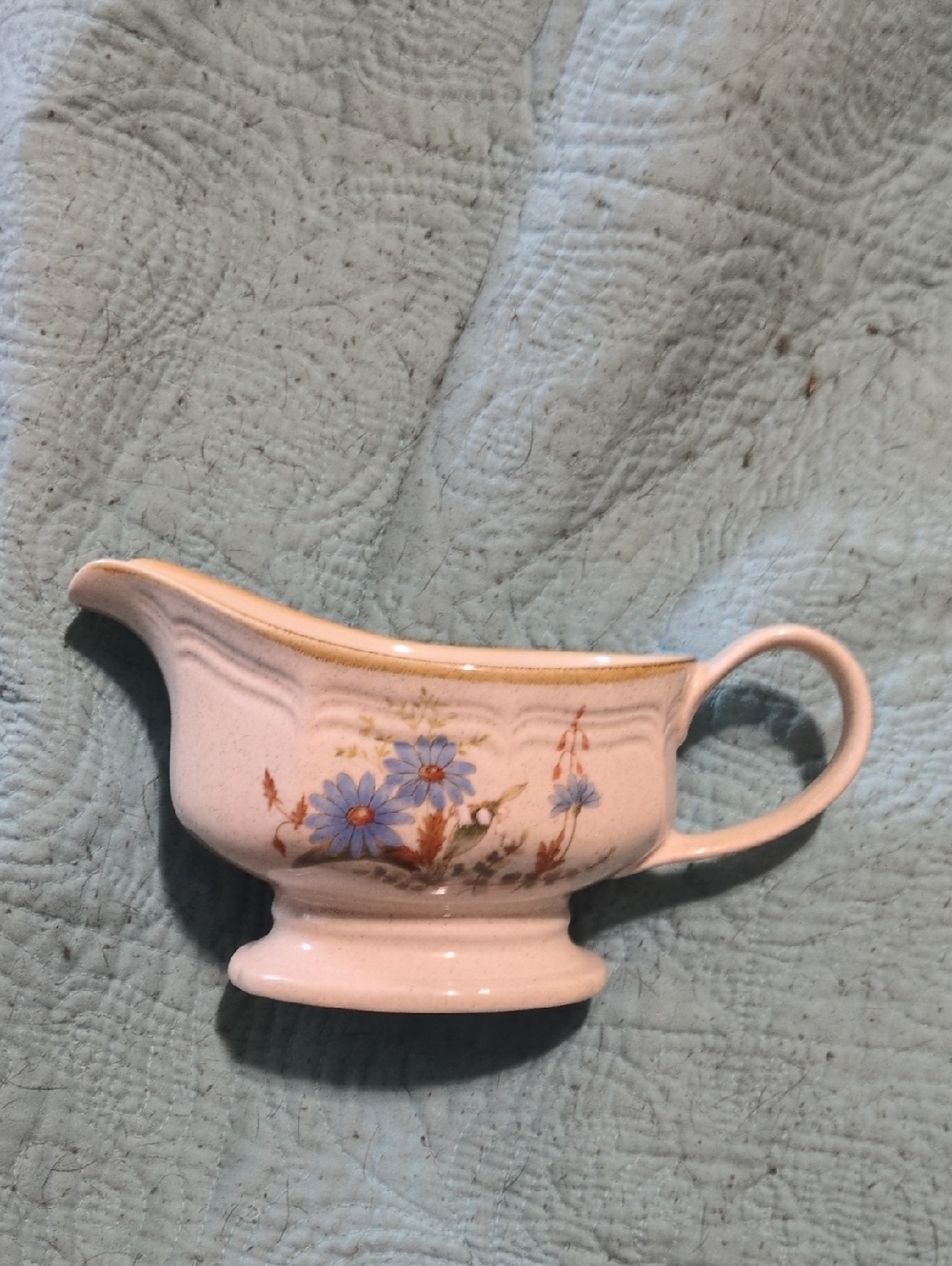 Mikasa White Ceramic Gravy Boat with Blue Floral Motif and Gold Trim